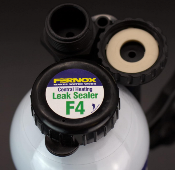 Fernox F4 Express Leak Sealer 400ml Aersol Can Reduces Small Leakage F ...